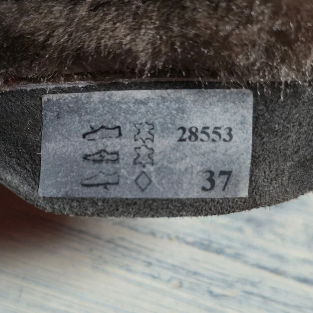 BRUNATE Red Suede Shearling Lined Ankle Boots Women's Size 37‎ Made in Italy